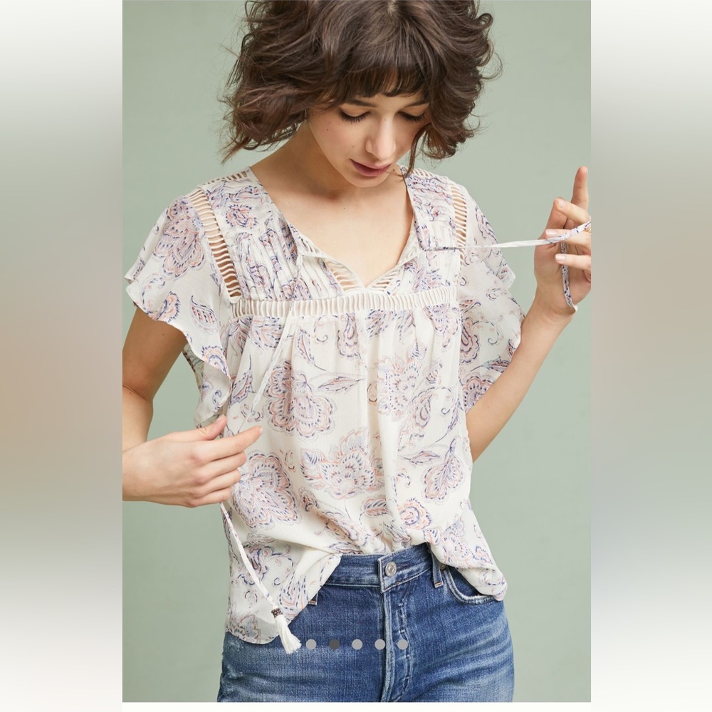 Daniel Rainn Flutter-Sleeve Top - Size Medium - image 1